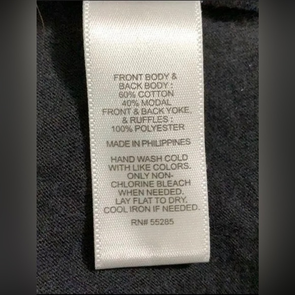 EXPRESS Women's Layer Tiered Pleated Silky Tank Top - Picture 6 of 7